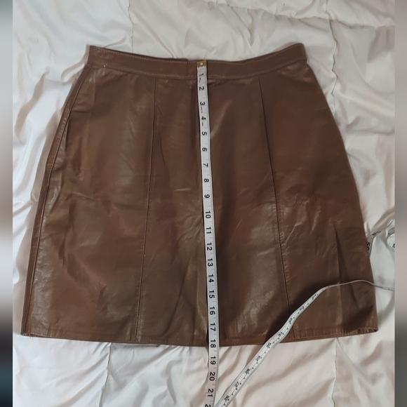 Vintage 70's Leather Mini Skirt Women's Size Small Highwaisted Brown Retro RARE - Picture 4 of 8